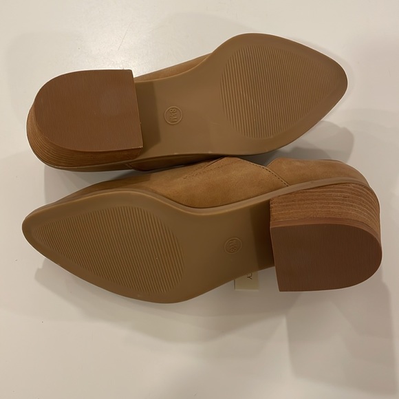 Cynthia Rowley Slip-on Suede Feel camel Shoe Boots/ SHOE BOOTIES IN SIZE 8.5 - Picture 6 of 6